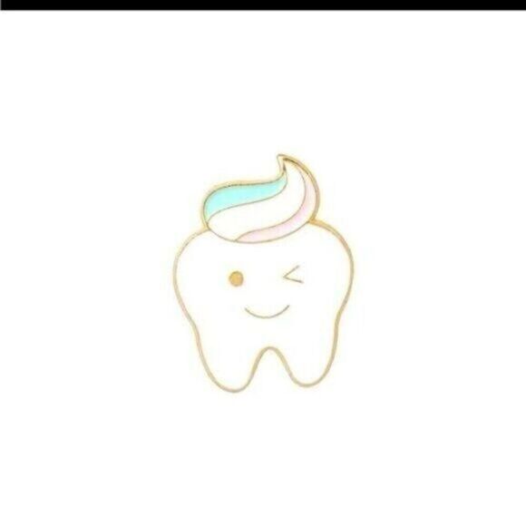 3/20 Tooth Smile Rainbow Enamel Pin - Picture 1 of 1
